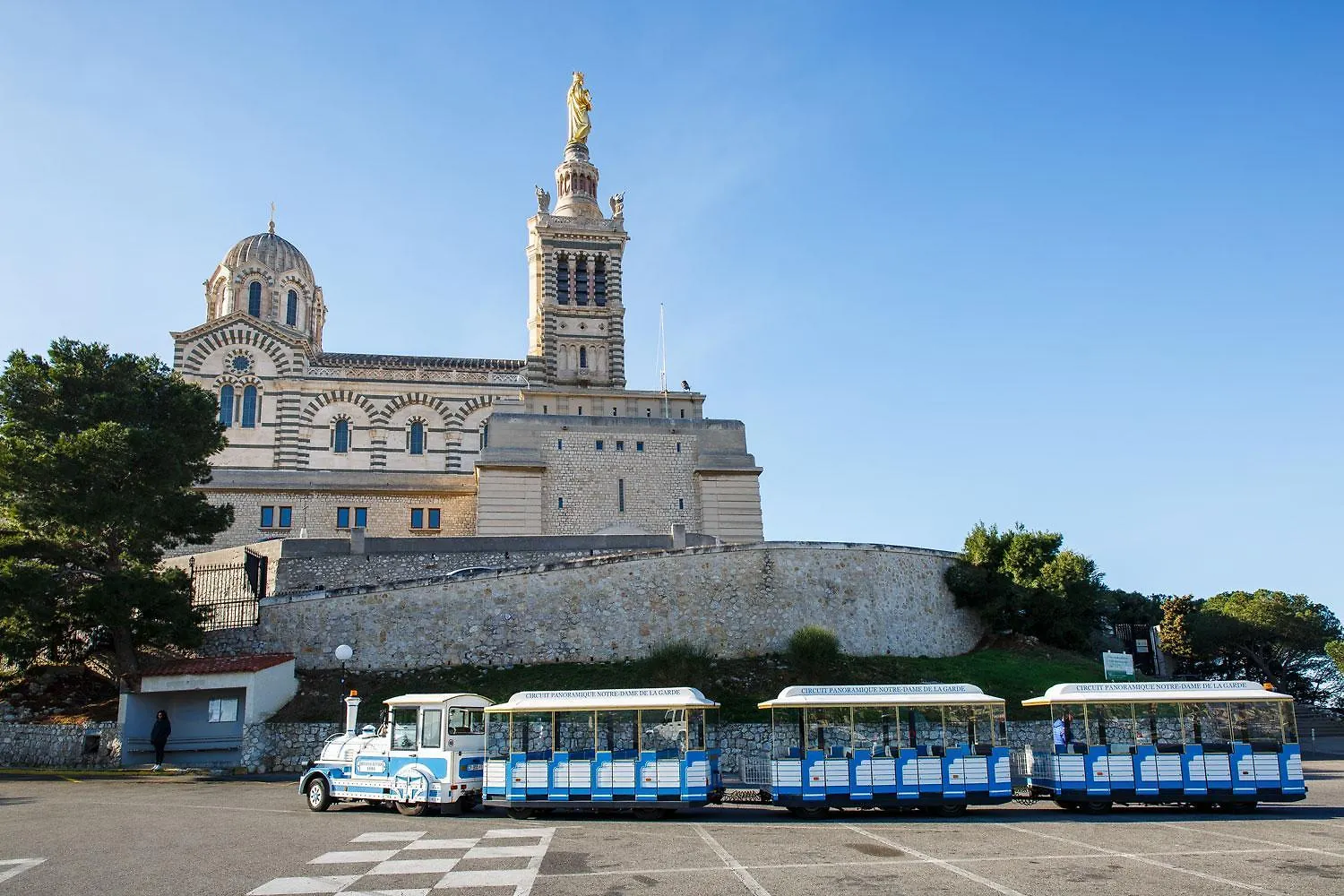 T2 Marseille Plage 0*,
